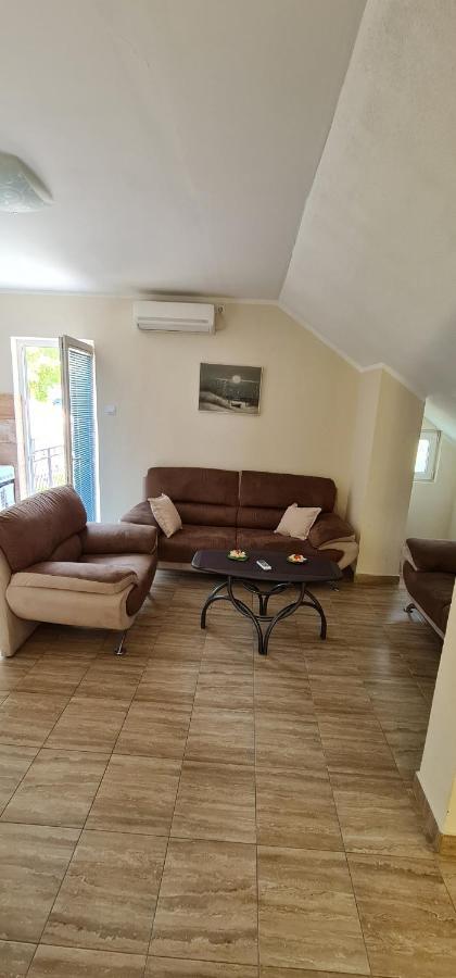 Apartman Nina2 Risan Exteriér fotografie