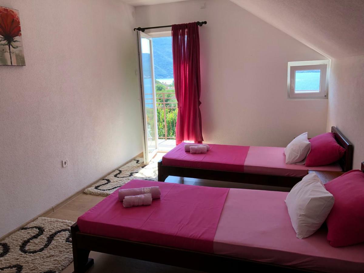 Apartman Nina2 Risan Exteriér fotografie